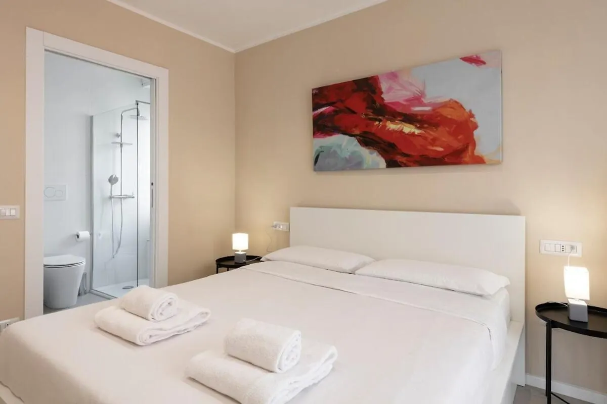 Bright Apt 2 Bedrooms And 2 Bathrooms - B Home Milan Apartment